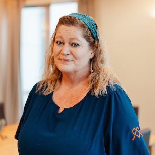 Julie-anne Hansen